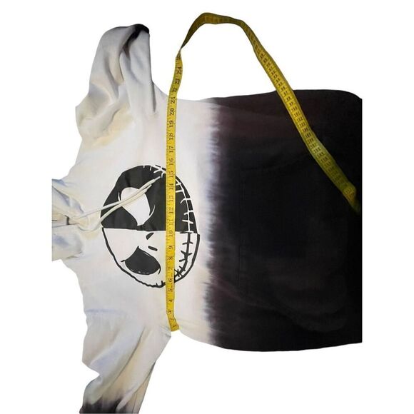 Disney Mens White Black Ombre Long Sleeve Jack Skellington Hoodie Size Medium - Picture 8 of 13